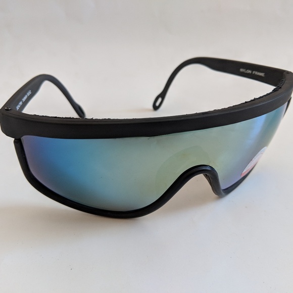 Vintage Ski/sports style 1 pc framed blade wrap around sunglasses - Picture 1 of 3